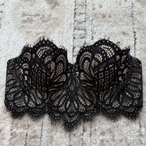 Chic Black Lace Bandeau